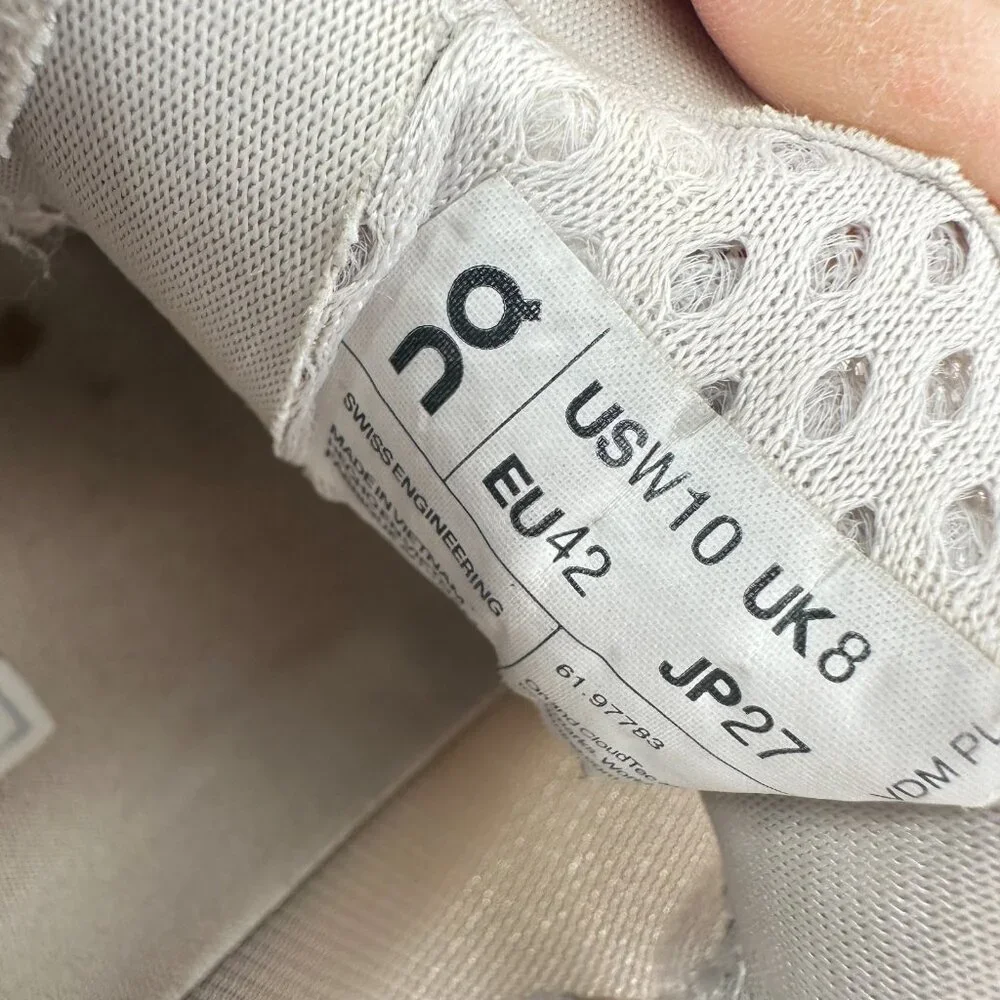 On Cloudmonster Swiss Engineering Women Sz 10 61.97783 Frost Acacia Running Shoe - Picture 10 of 13